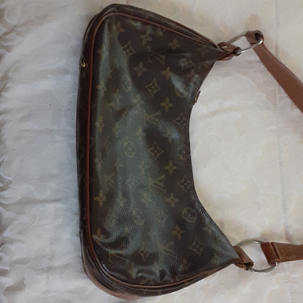 Not authentic very old